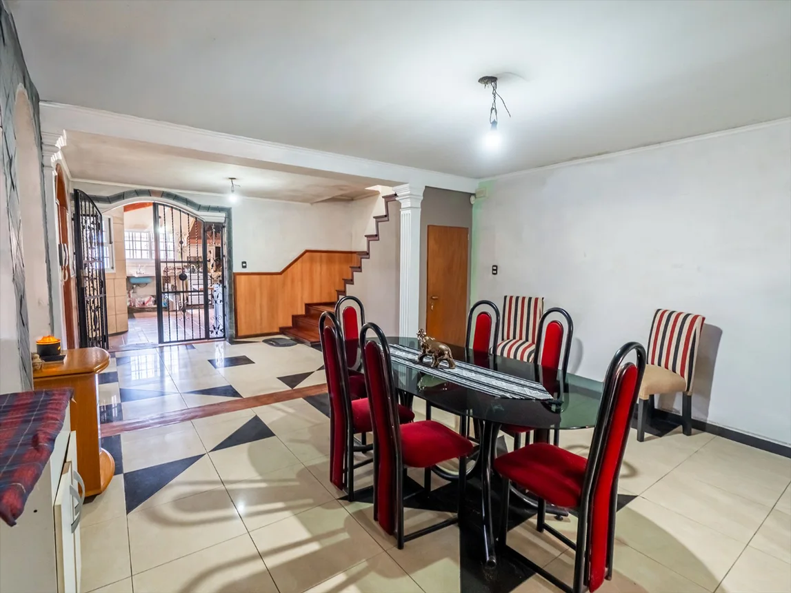 Casa de 4 ambientes en venta en Remedios de Escalada, Villa de Luján 3200, foto 2