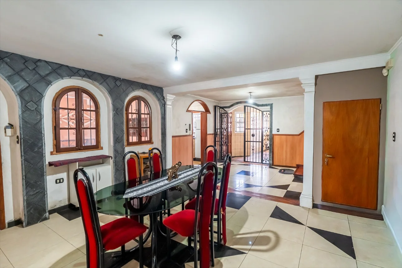 Casa de 4 ambientes en venta en Remedios de Escalada, Villa de Luján 3200
