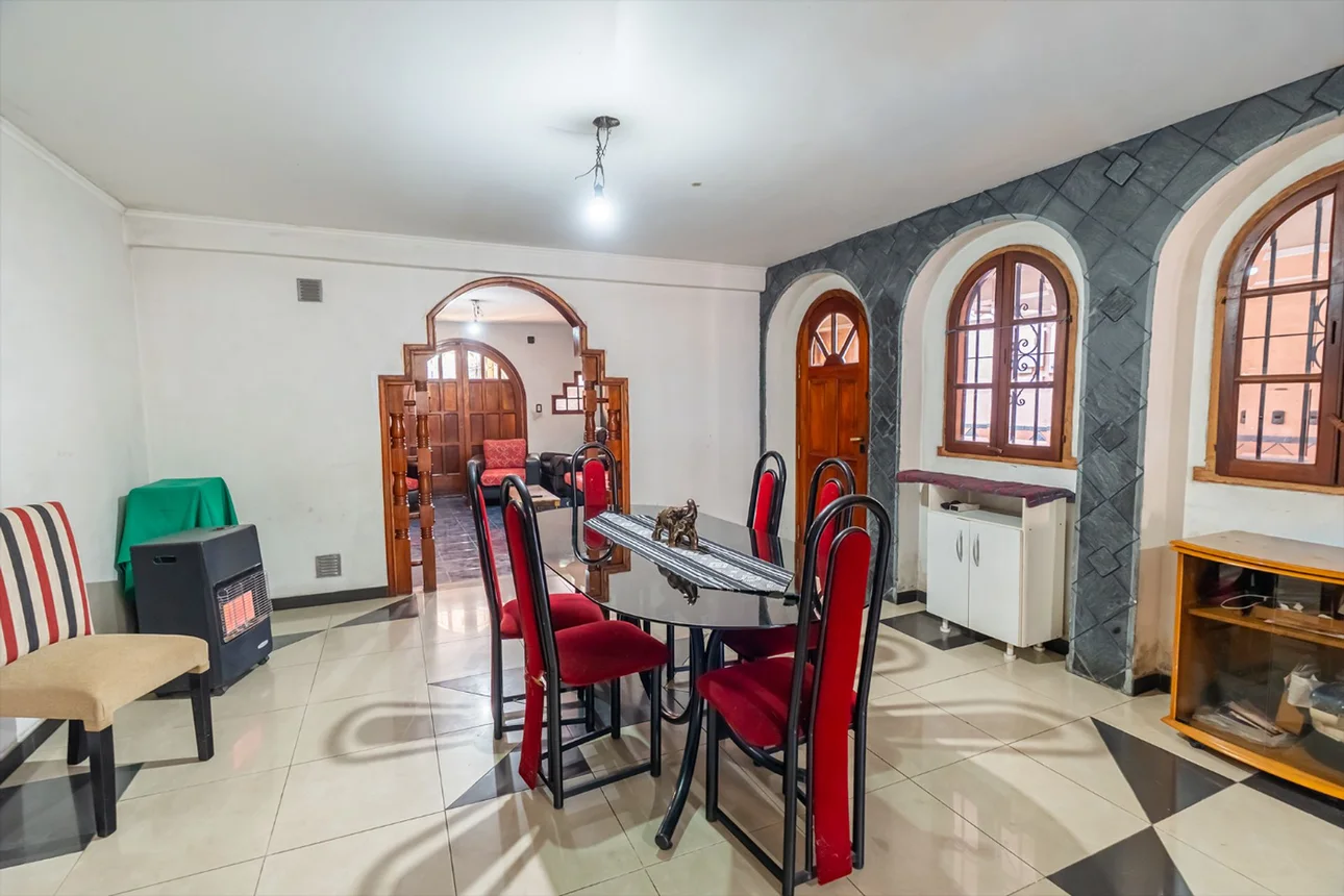 Casa de 4 ambientes en venta en Remedios de Escalada, Villa de Luján 3200, foto 3