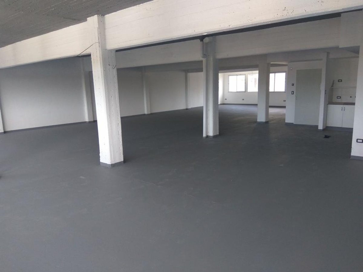 Foto 2 — VENTA OFICINAS COMERCIAL A ESTRENAR, MERLO CENTRO