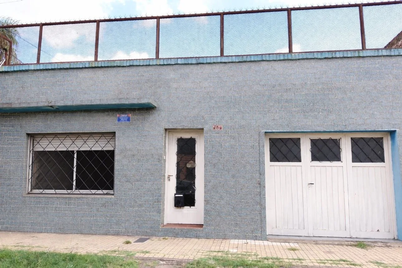 Casa de 4 ambientes en venta en Merlo, Deán Funes 1200, foto 2