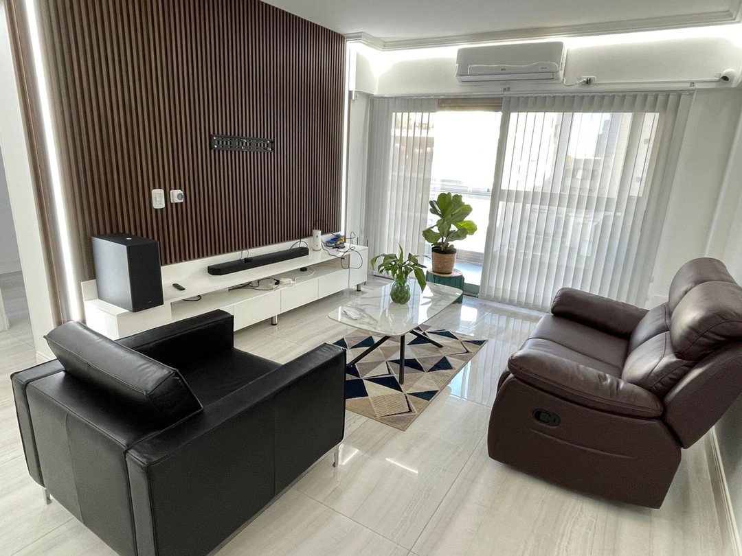 DEPARTEMENTO PISO EN VENTA DE 4 AMBIENTES V. LURO