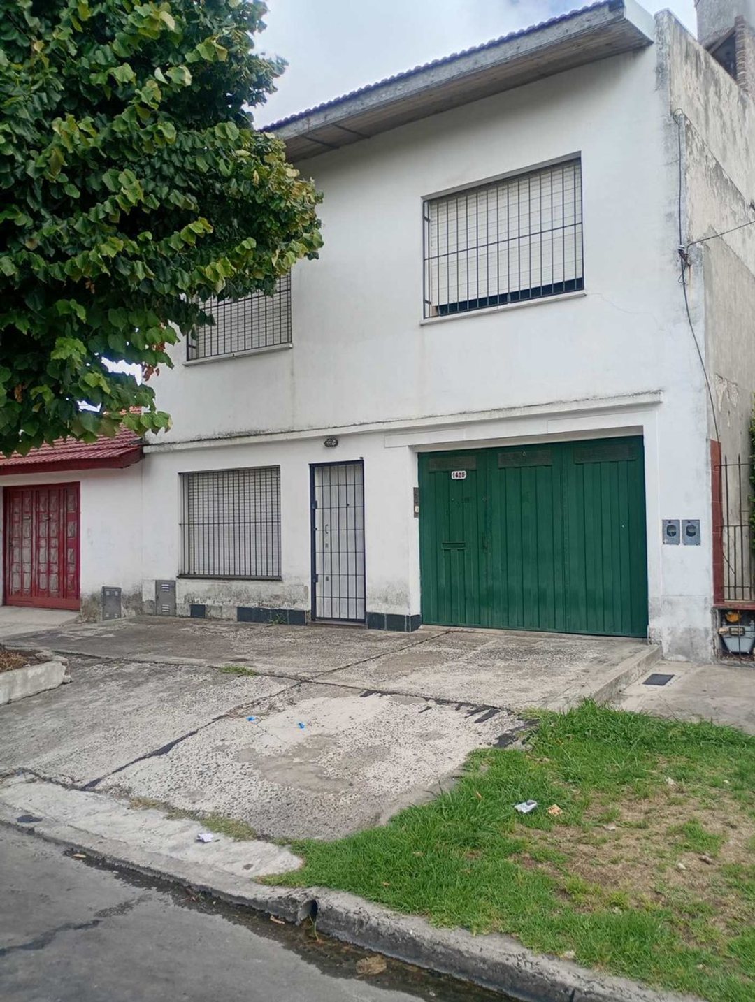 VENTA CASA MULTIFAMILIAR 2 PHS.COCHERA AVELLANEDA
