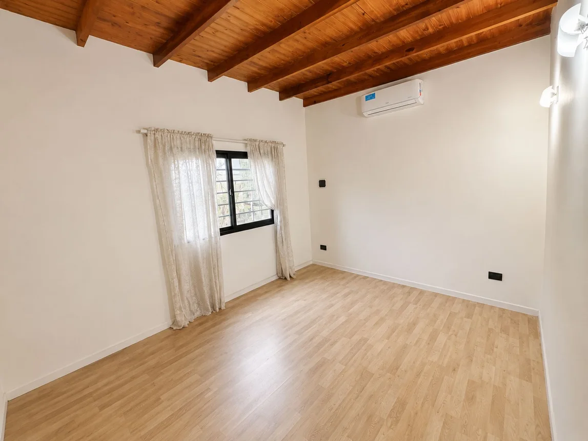 Casa de 5 ambientes en venta en Florencio Varela, General Mariano Necochea 200, foto 4