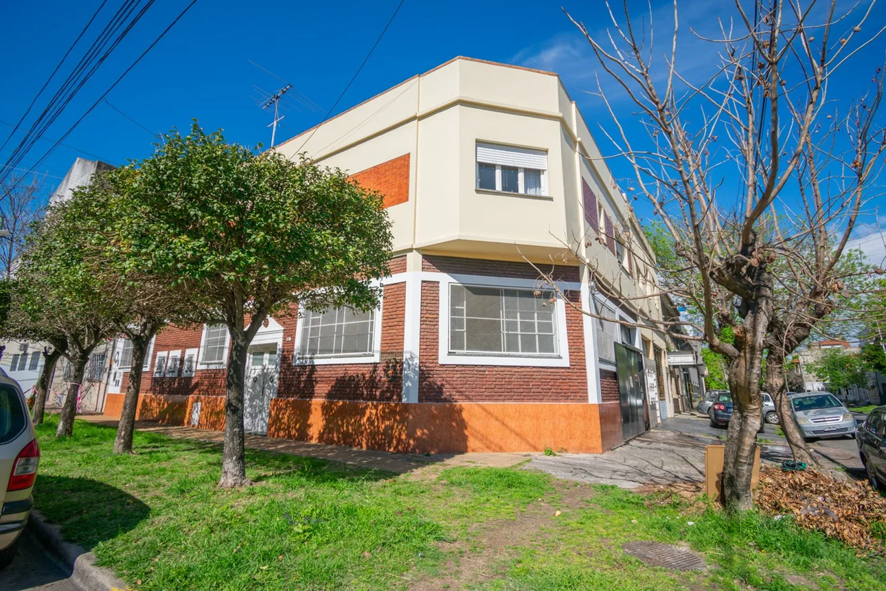 Casa de 4 ambientes en venta en Valentín Alsina, Ucrania 300, foto 2