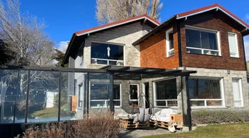 Casa de nivel en Las Chacras