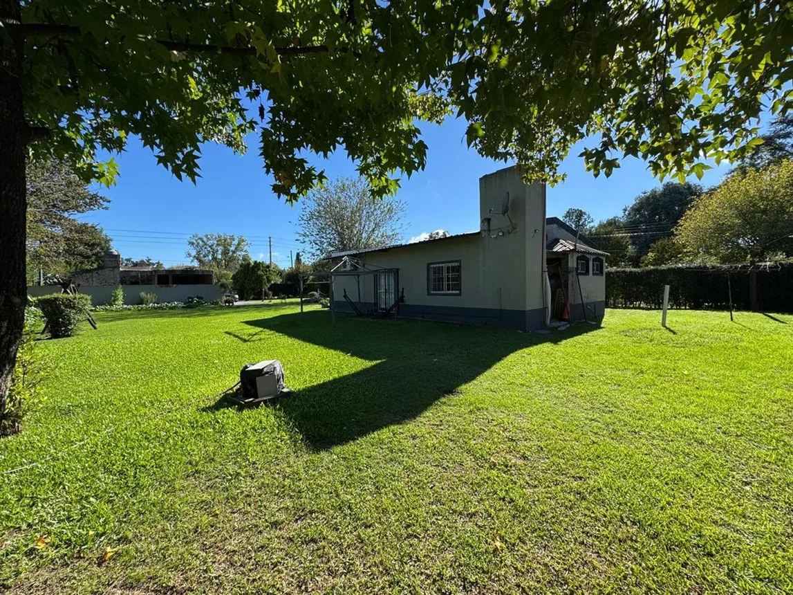 Venta casa 5 amb con jardin en general rodriguez, foto 2