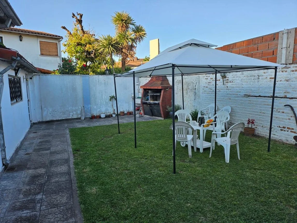 Casa de 4 ambientes en venta en Ciudad Jardín, Aviador Agnetta 2400, foto 3