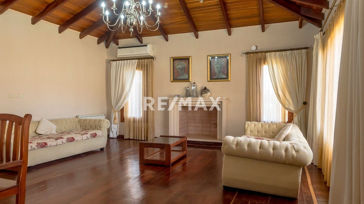 CASA 8 AMBIENTES 500 M2 VENTA LA LUCINDA NORTE - foto 5