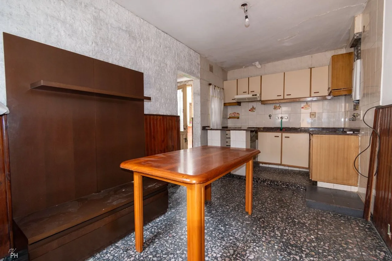 Casa de pasillo en venta 3 dormitorios b. lourdes, foto 4