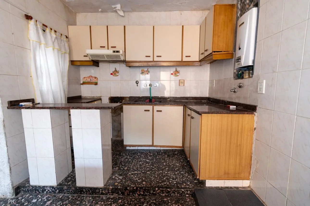 Casa de pasillo en venta 3 dormitorios b. lourdes, foto 5