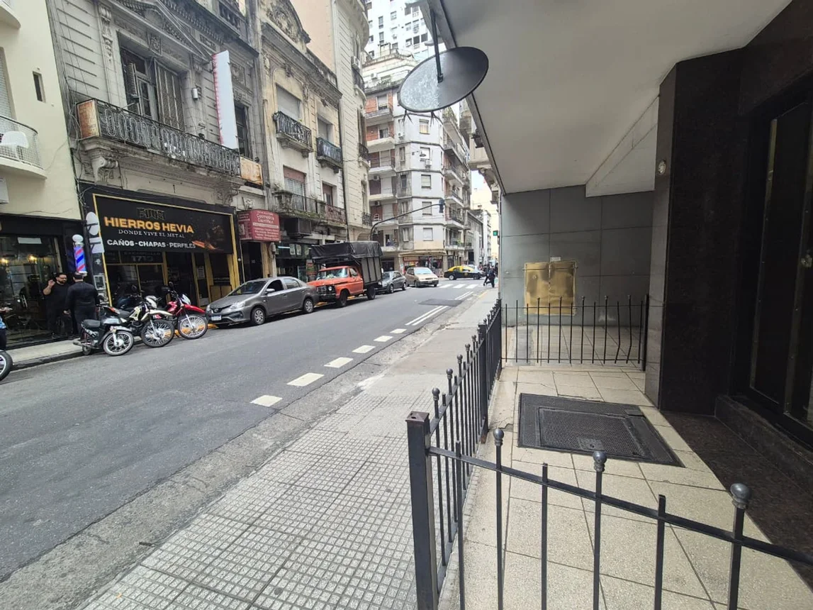 Departamento de 3 ambientes en venta en San Nicolás, Teniente General Juan Domingo Perón 1700, foto 2