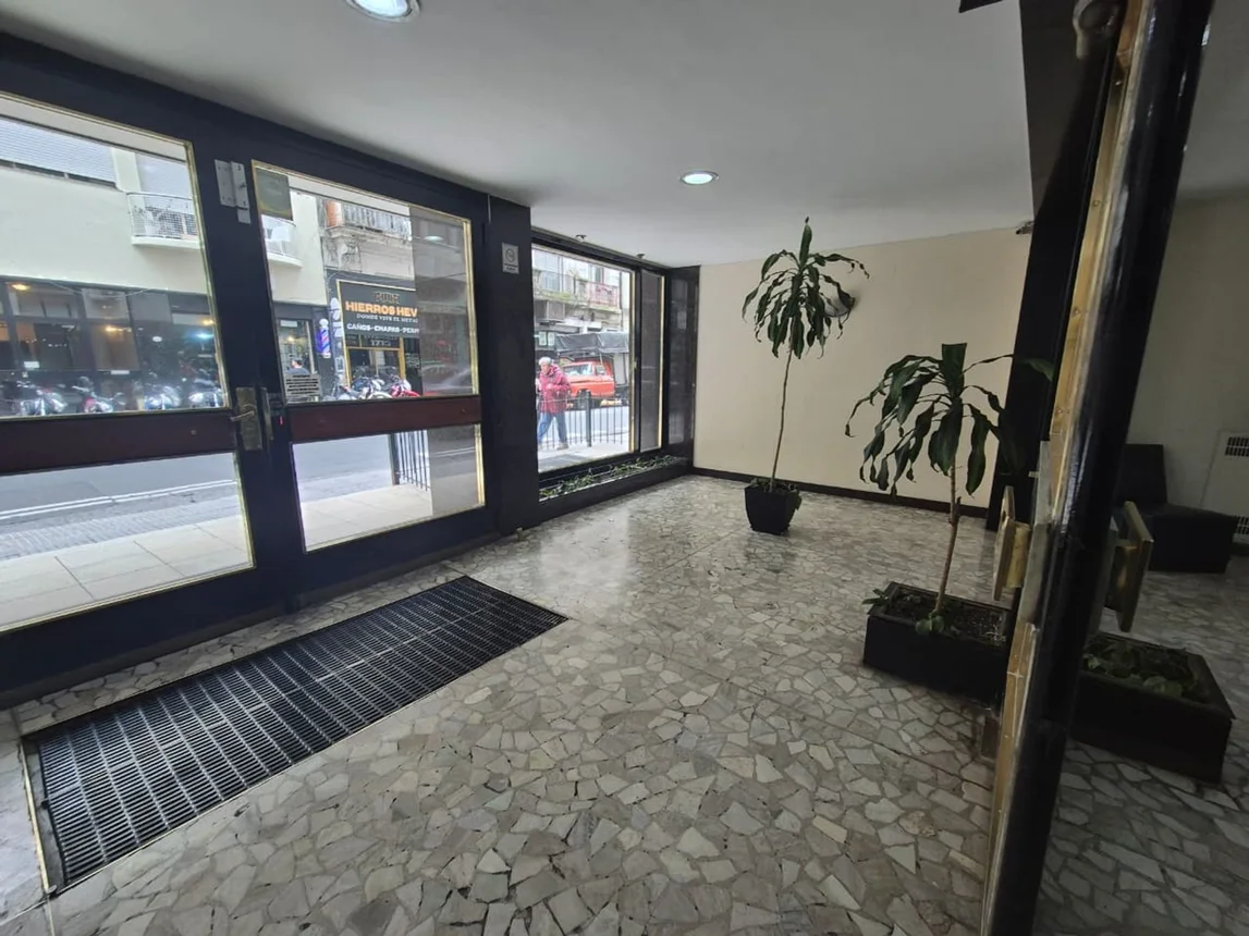 Departamento de 3 ambientes en venta en San Nicolás, Teniente General Juan Domingo Perón 1700, foto 3
