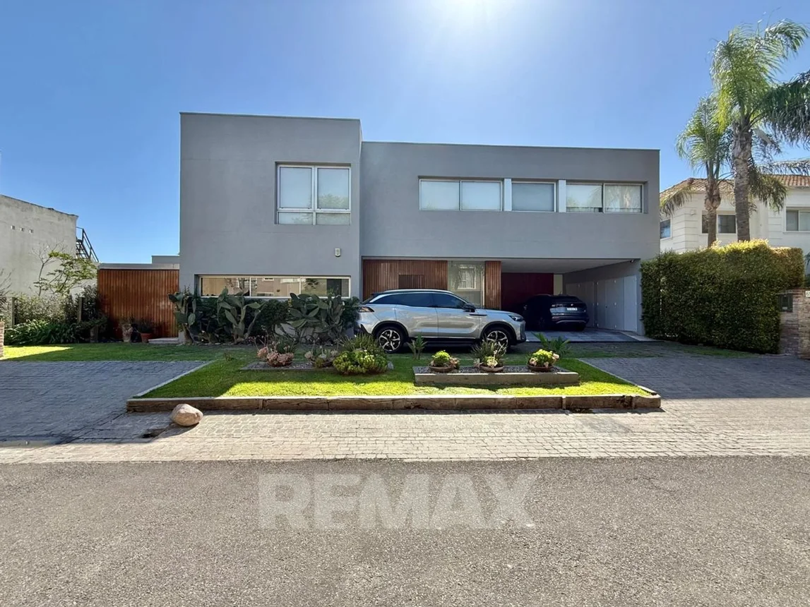 Casa en venta en Bella Vista, foto 2