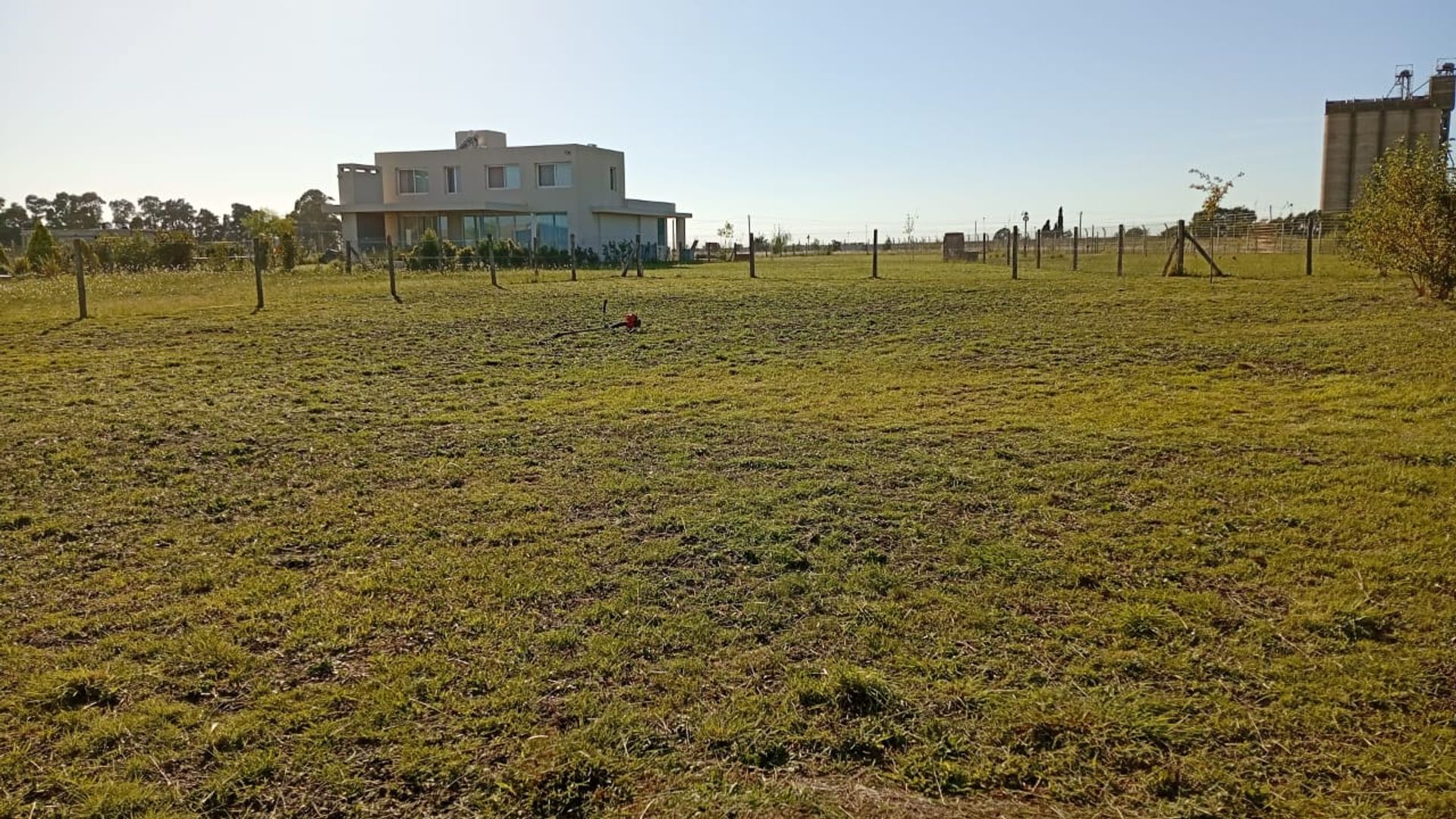 Foto 2 — LOTE EN VENTA EN PERGAMINO EN BARRIO CERRADO