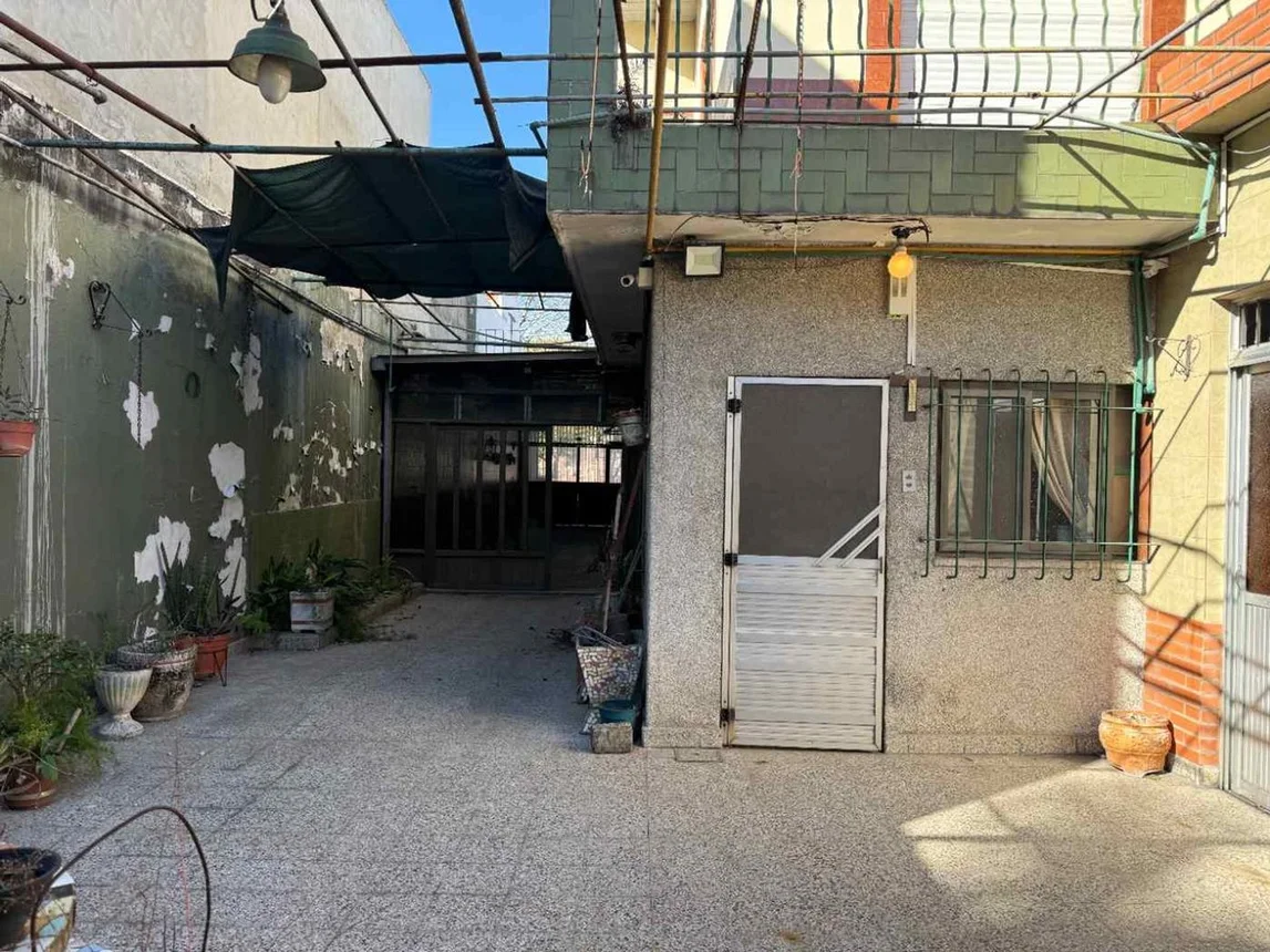 Casa de 6 ambientes en venta en Nueva Pompeya, General Fructuoso Rivera 1600, foto 3