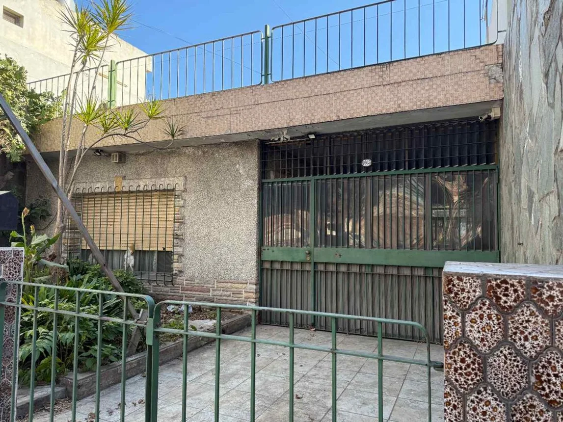 Casa de 6 ambientes en venta en Nueva Pompeya, General Fructuoso Rivera 1600, foto 2
