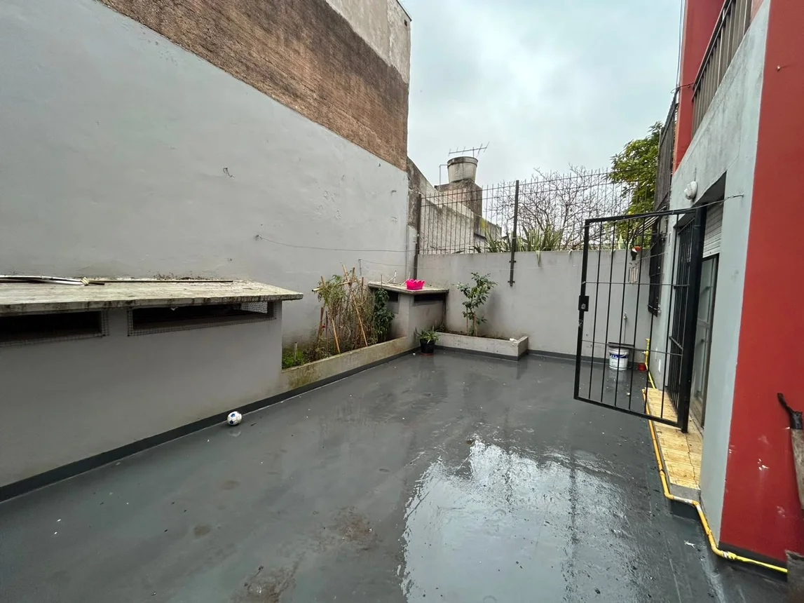 Venta depto 2 amb c/ patio zona san juan, foto 4