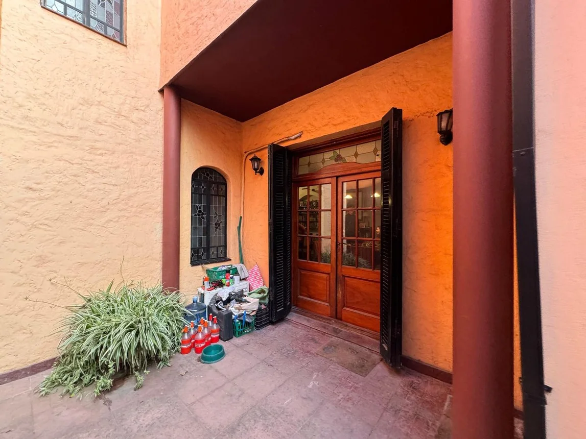 Venta de casa en temperley de 5 ambientes, foto 3