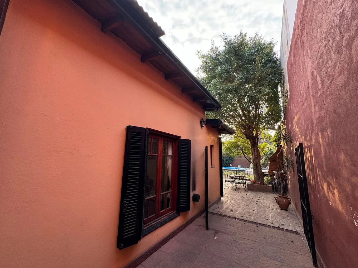 Venta de casa en temperley de 5 ambientes, foto 4