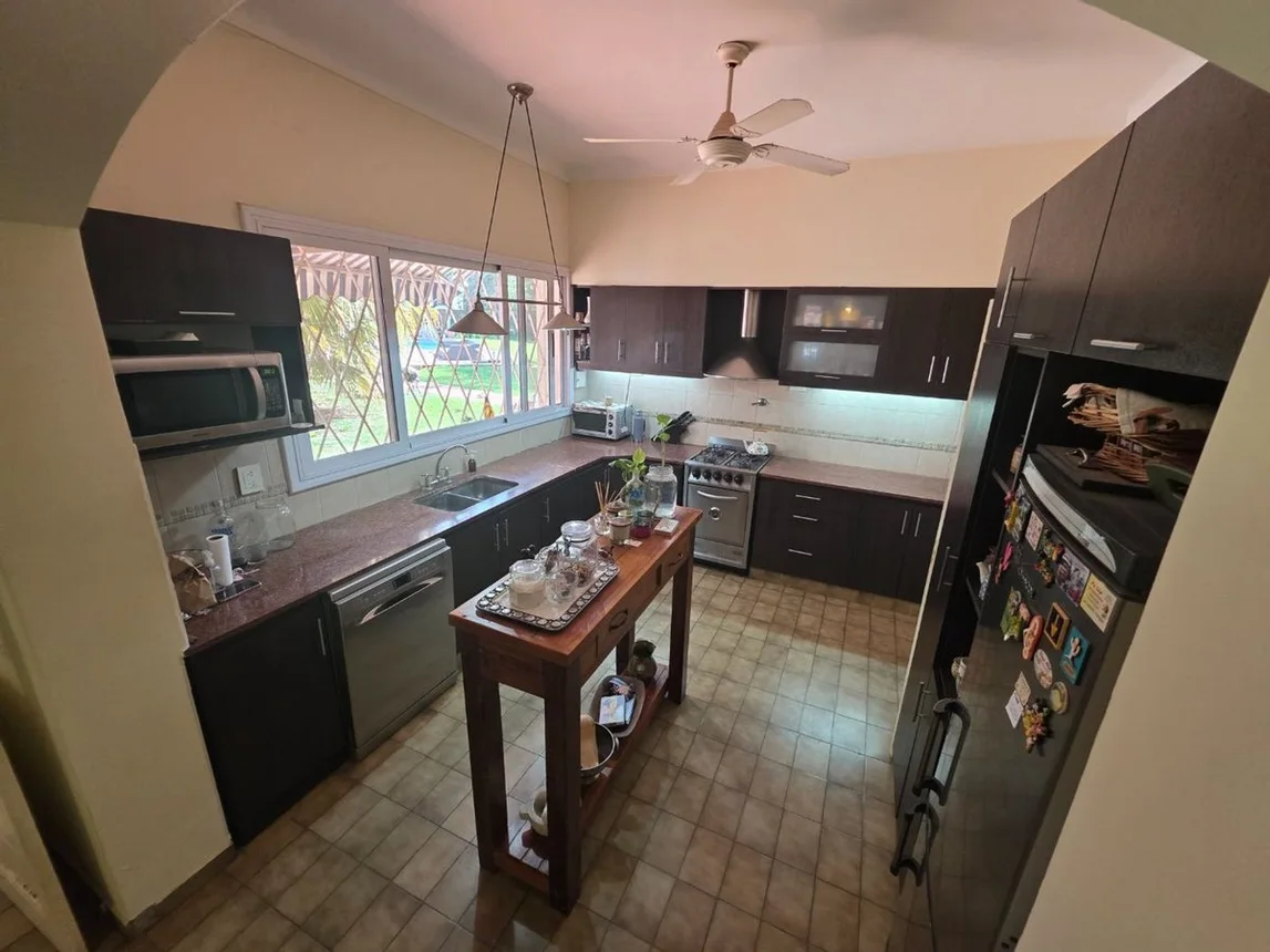 Casa de 6 ambientes en venta en Villa Tesei, Fitz Roy 800, foto 3