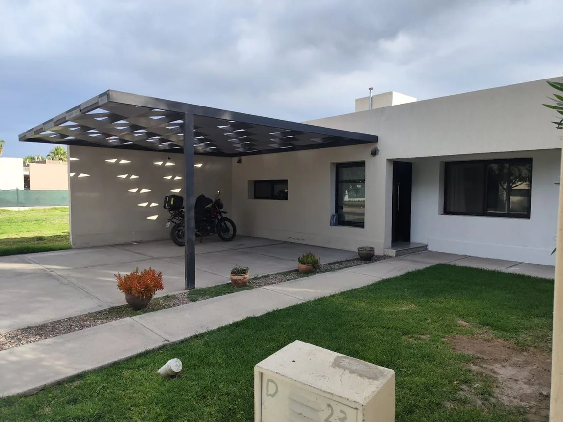Casa de 3 ambientes en venta en Guaymallén, Profesor Mathus 2300