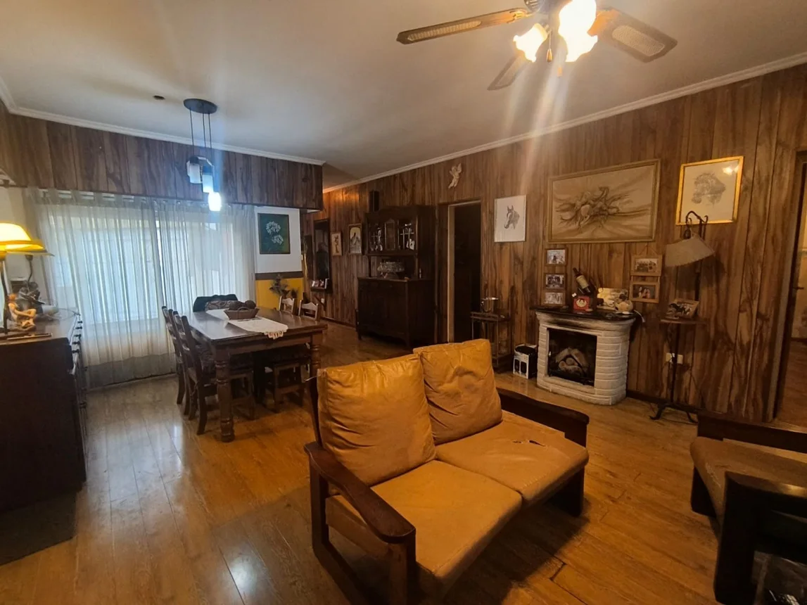 Casa de 6 ambientes en venta en Liniers, Montiel 600, foto 4
