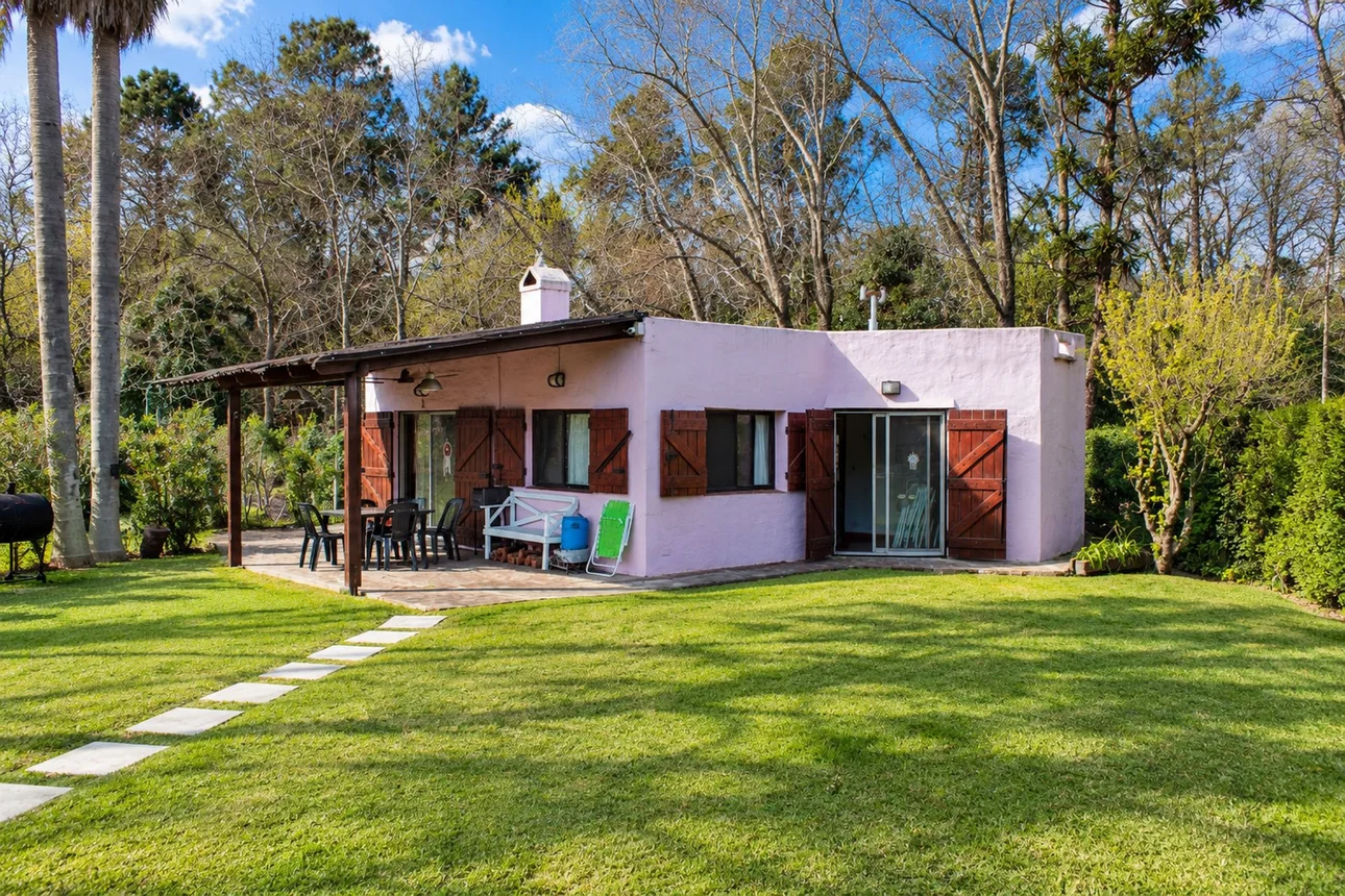 Casa de 4 ambientes en venta en Benavídez, Mejico 3000