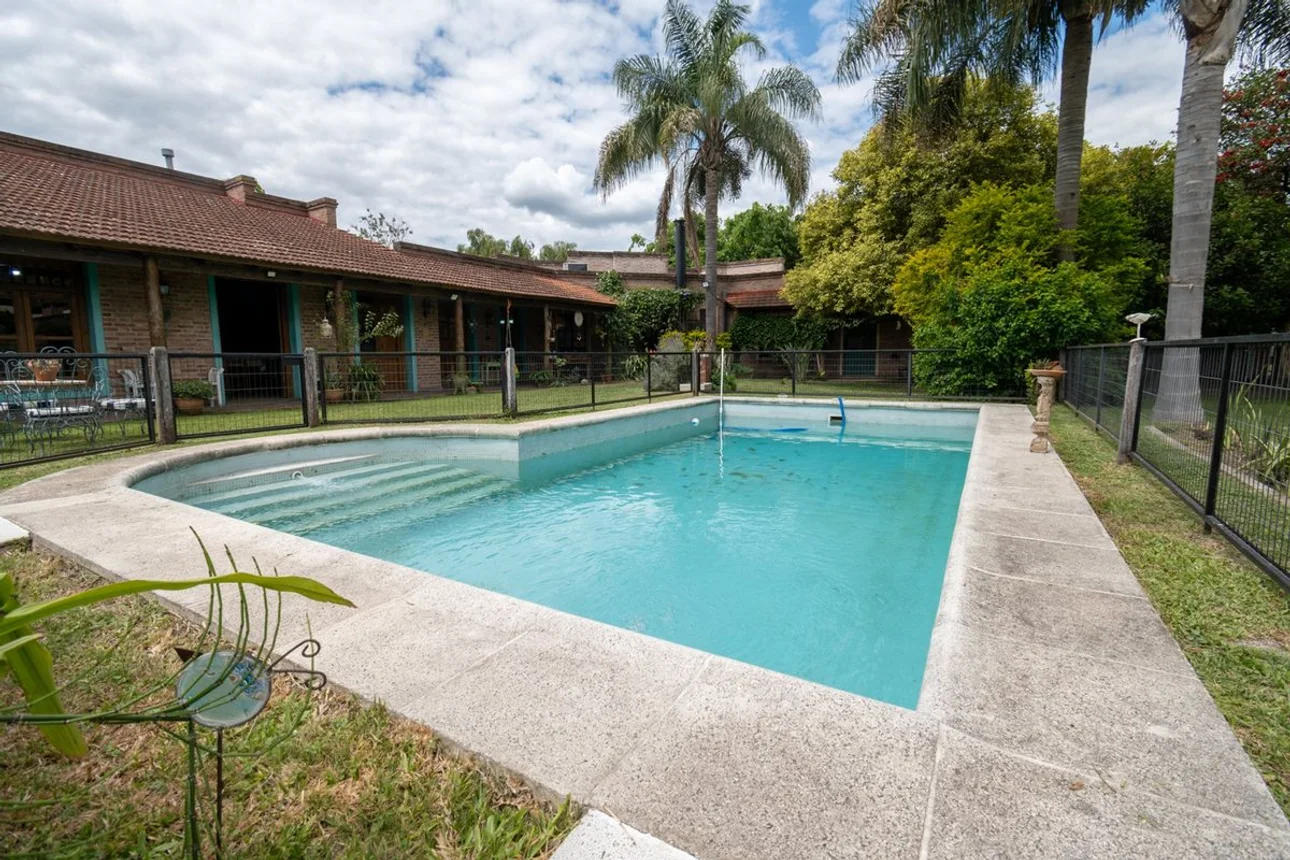 Casa quinta con pileta en colastiné norte - 1319m2, foto 1