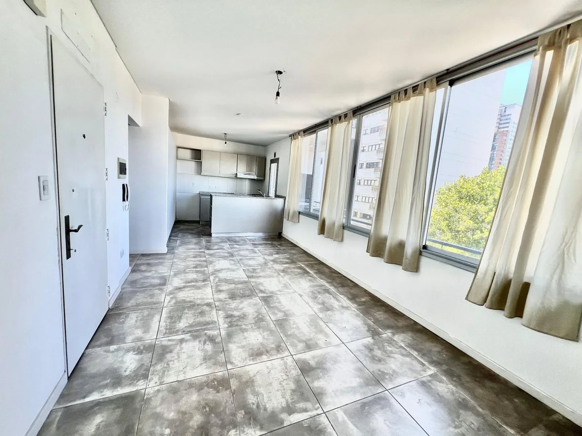 Departamento de 2 ambientes en venta en Banfield, Cochabamba 300, foto 2