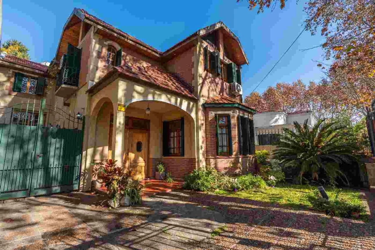 Casa en venta en Banfield, foto 2
