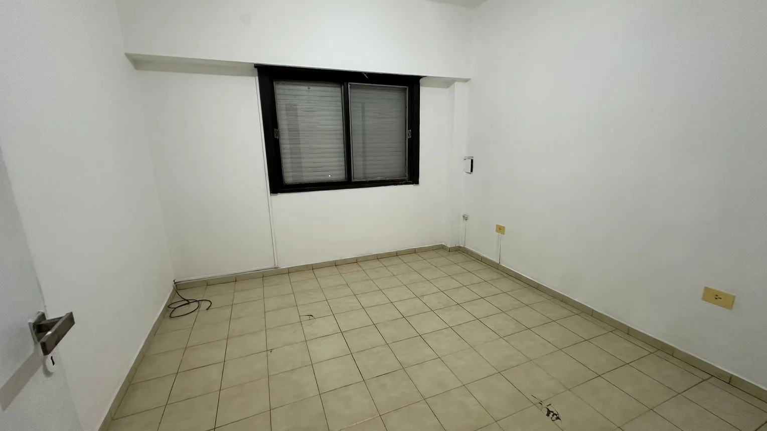 Casa de 3 ambientes en venta en Castelar, Arturo Capdevila 1200, foto 3