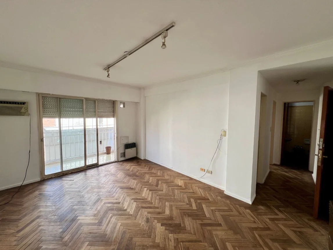 Semipiso de 2 ambientes en venta en Rosario, Balcarce 1100