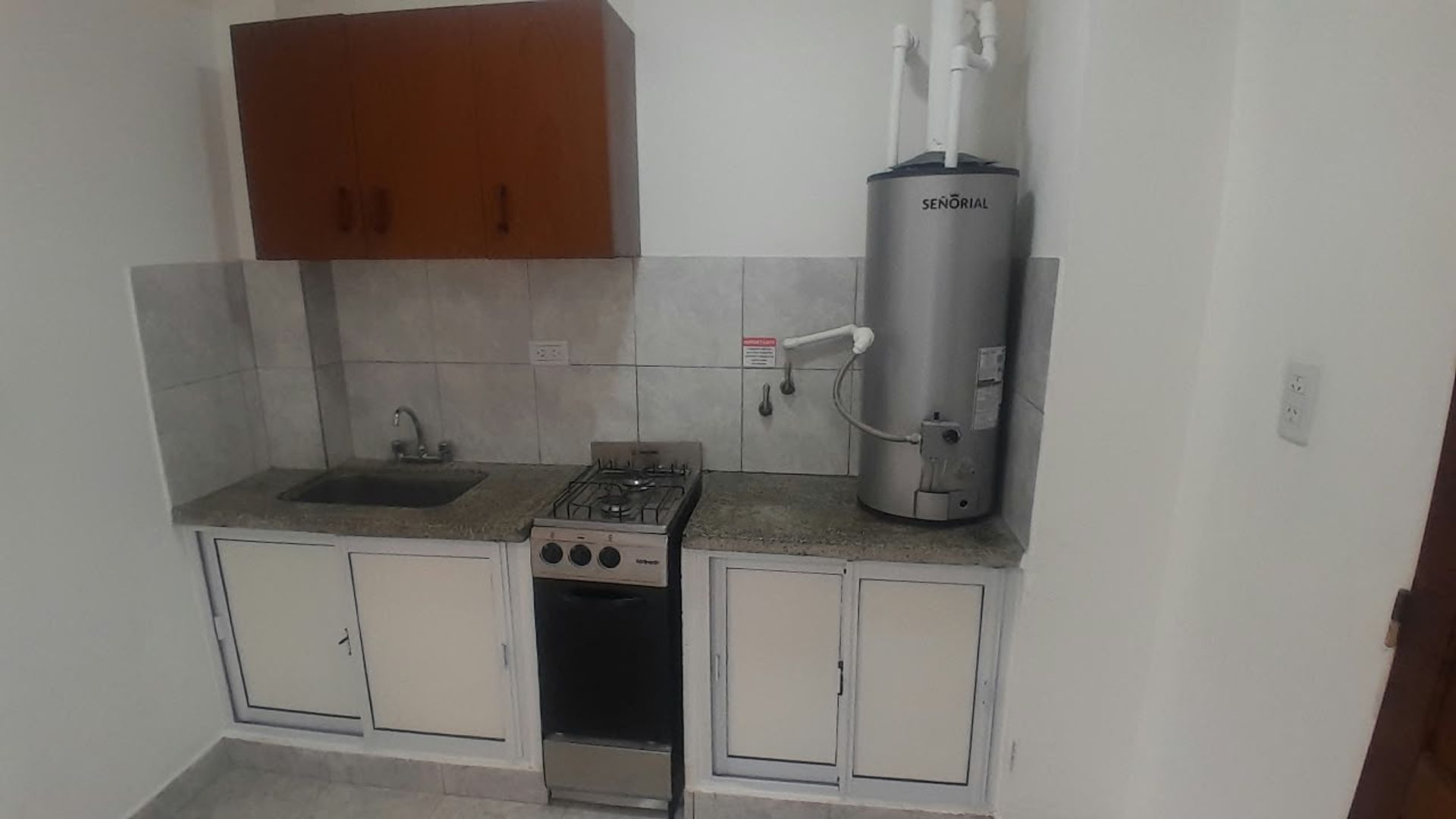 ALQUILER DEPTO MONOAMBIENTE EL HUAICO PLANTA BAJA - foto 7