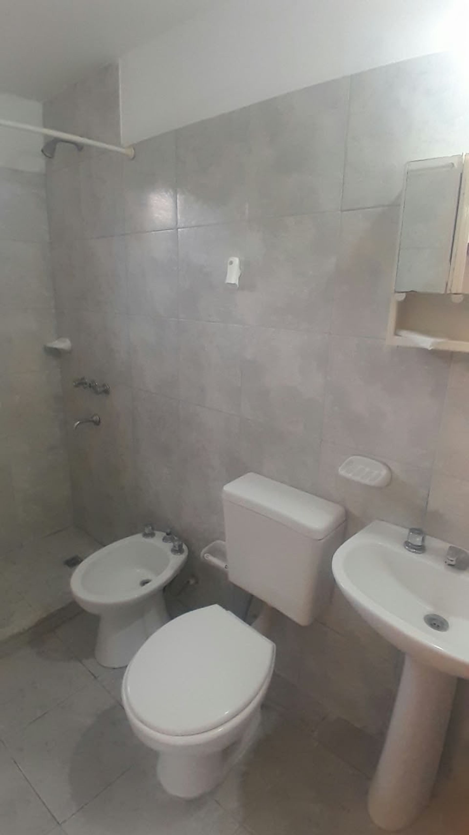 ALQUILER DEPTO MONOAMBIENTE EL HUAICO PLANTA BAJA - foto 8