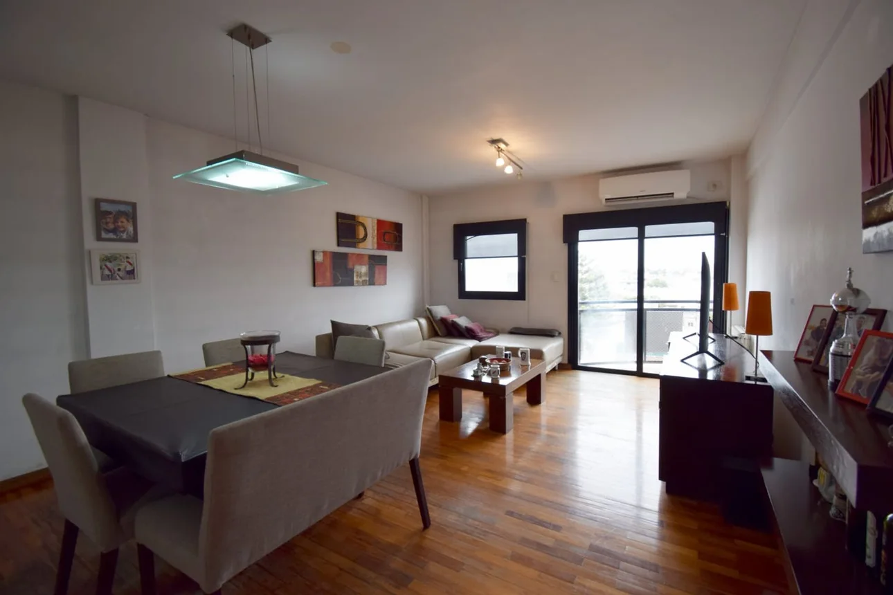 Semipiso de 4 ambientes en venta en Quilmes, Avenida Vicente López 500
