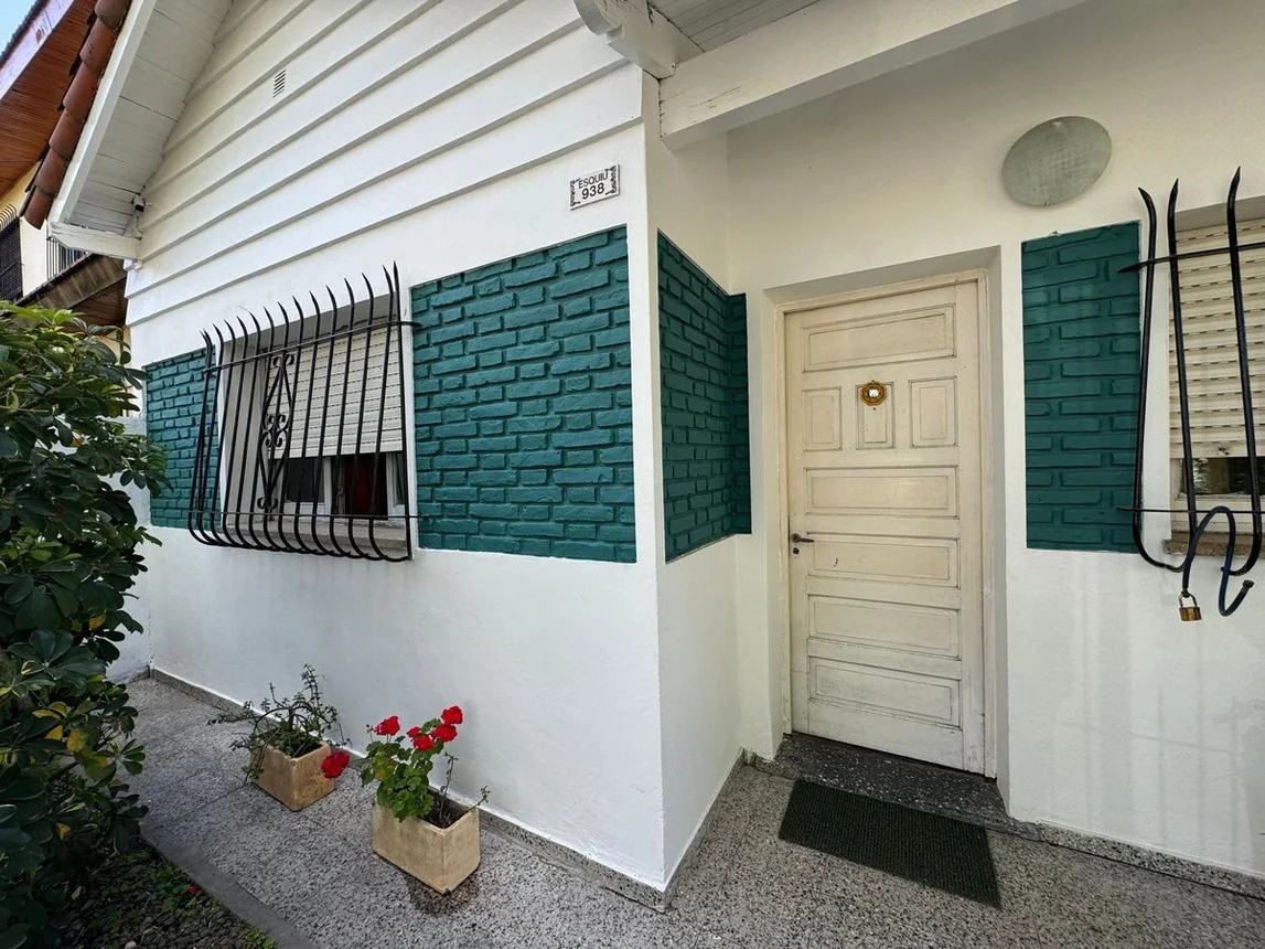 Casa en venta en San Antonio de Padua, Fray Mamerto Esquiú 900