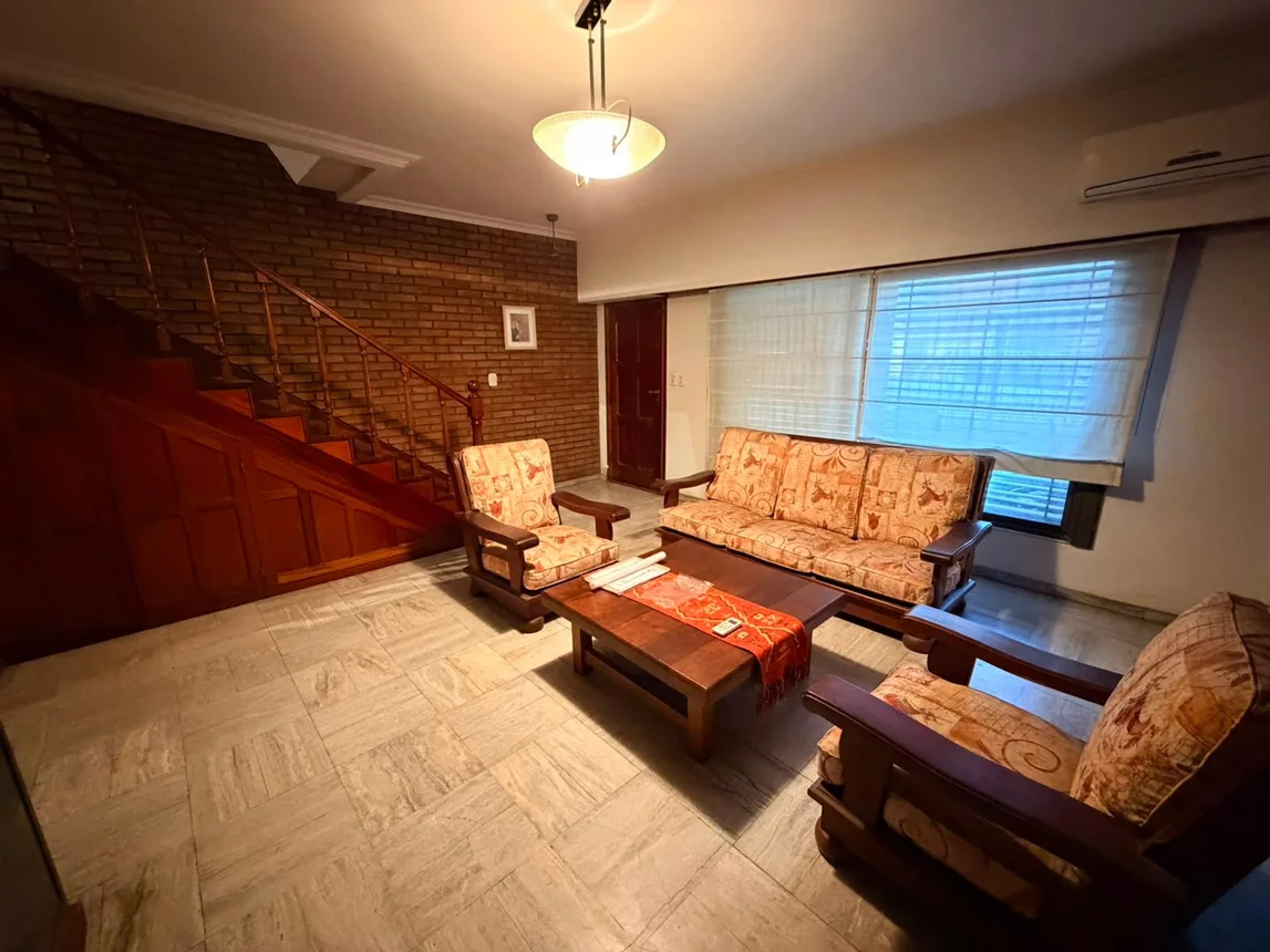 Casa en venta en Banfield, foto 4