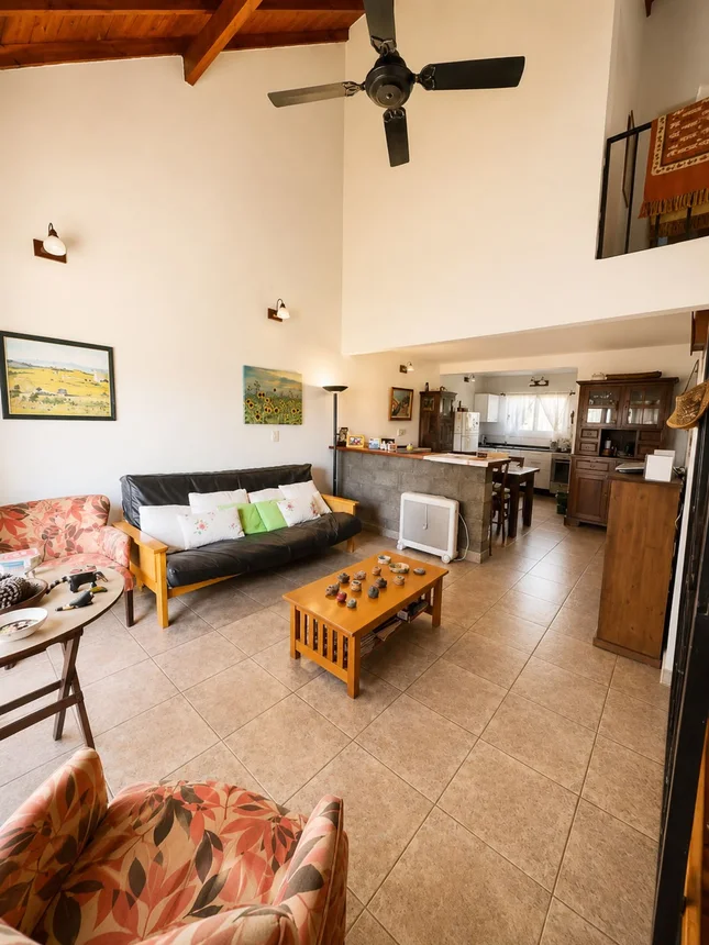 Casa en venta en Castelar, foto 2