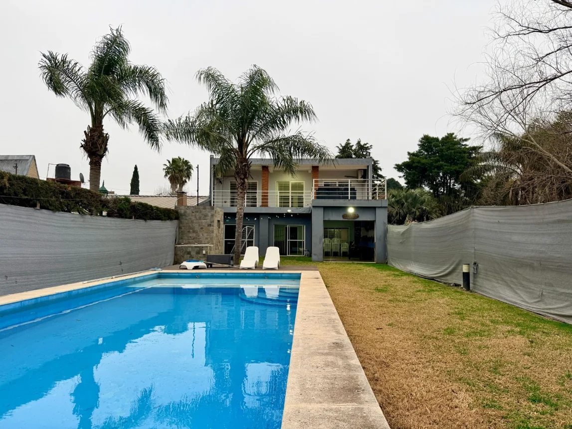 Casa en venta en Funes