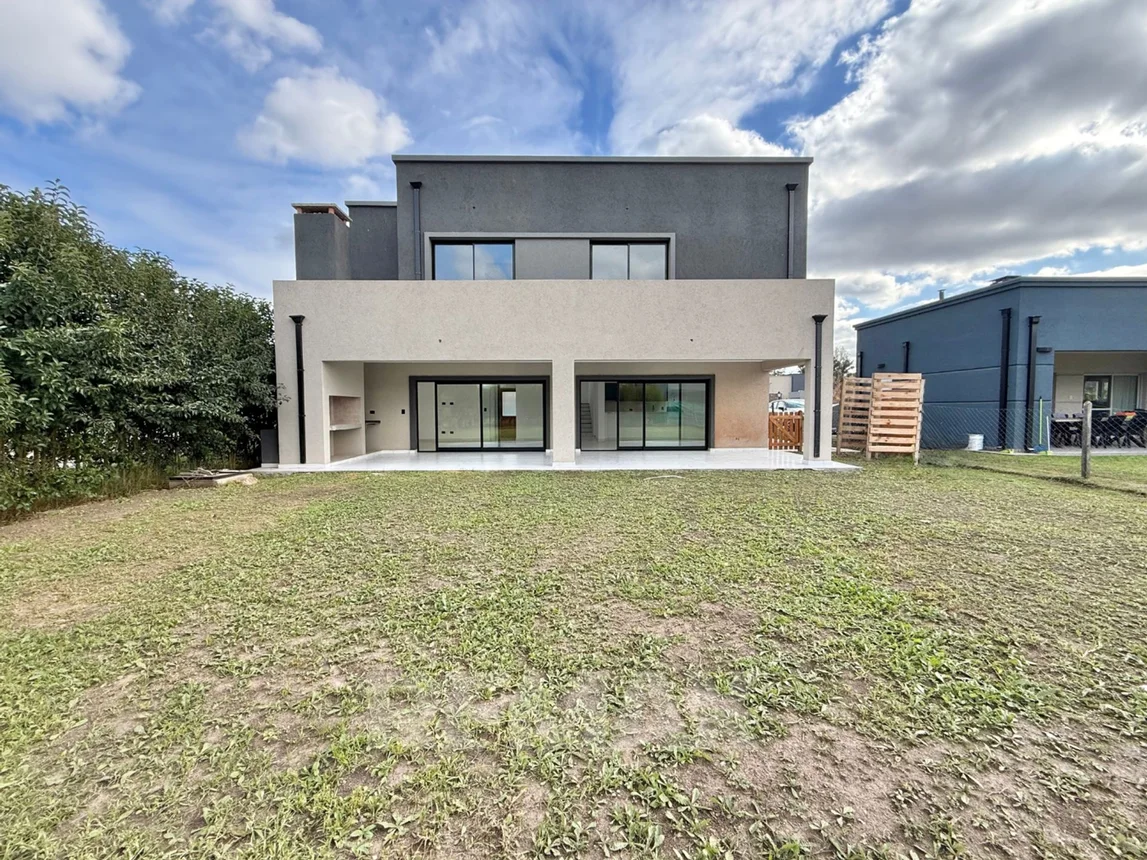 Casa de 6 ambientes en venta en Presidente Derqui, Leandro Niceforo Alem 3300, foto 5