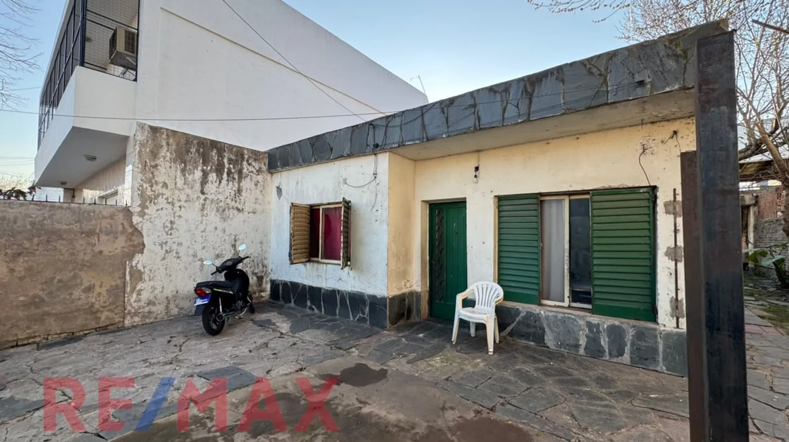 Casa de 3 ambientes en venta en Morón, Ozanam 300, foto 2