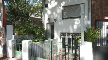 Casa de 4 niveles en Pocitos a RECICLAR