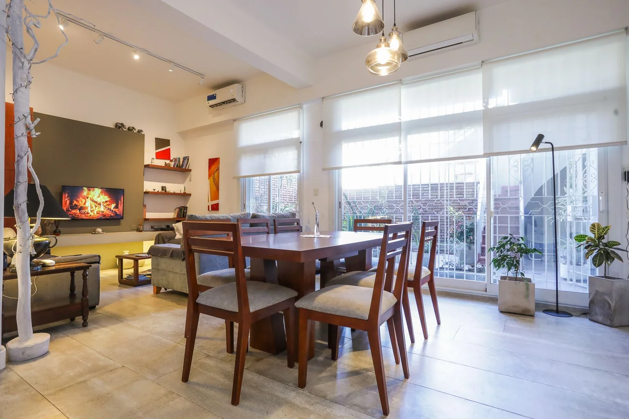 Casa en venta en Caseros, foto 2