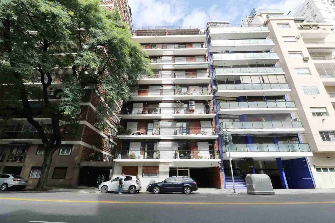 VENTA DEPTO 4 AMBIENTES LAS CAÑITAS COCHERA