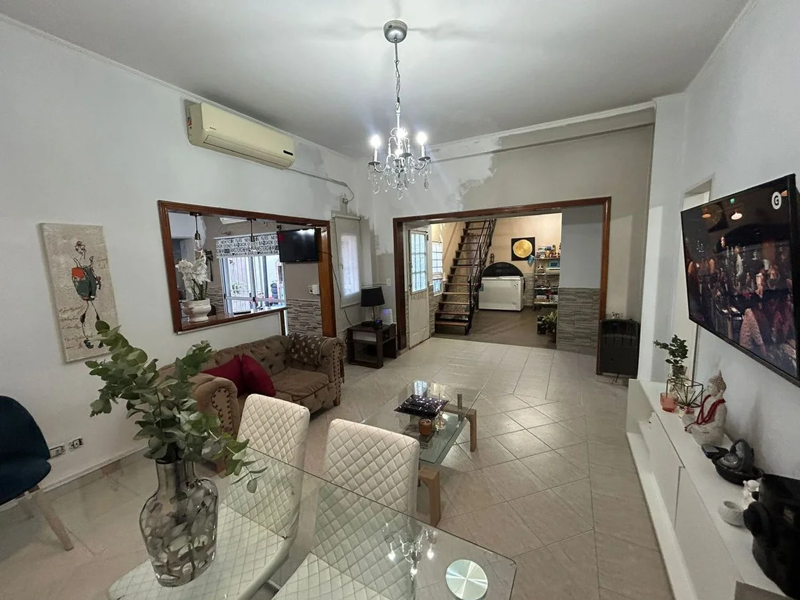 Casa en venta en Morón, foto 2