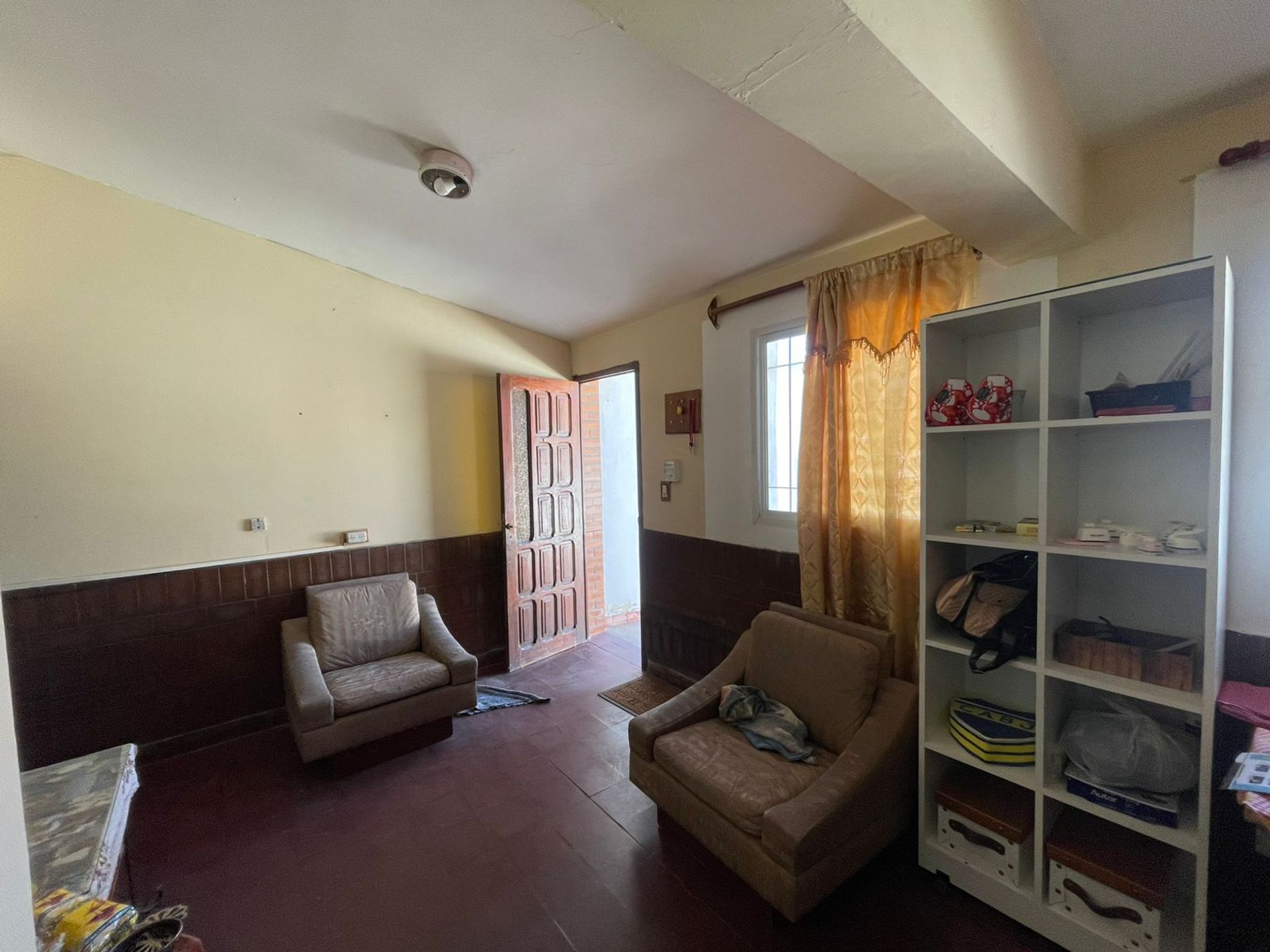 CASA EN VENTA CAFAYATE ZONA CENTRO 4 DORMITORIOS - foto 6