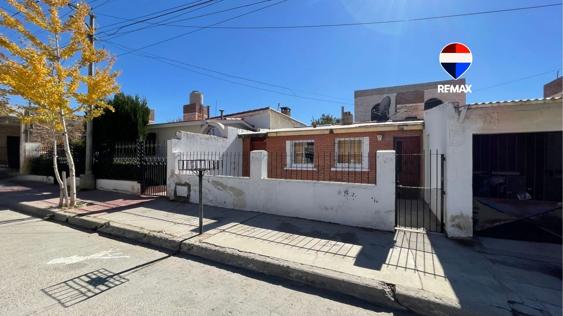 CASA EN VENTA CAFAYATE ZONA CENTRO 4 DORMITORIOS - foto 1
