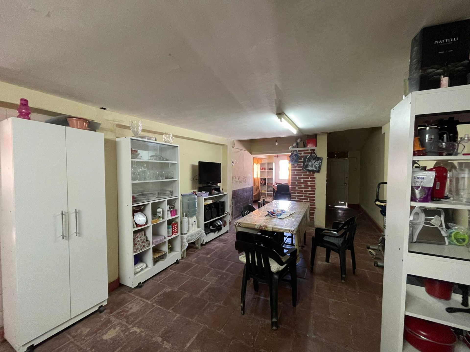 CASA EN VENTA CAFAYATE ZONA CENTRO 4 DORMITORIOS - foto 7