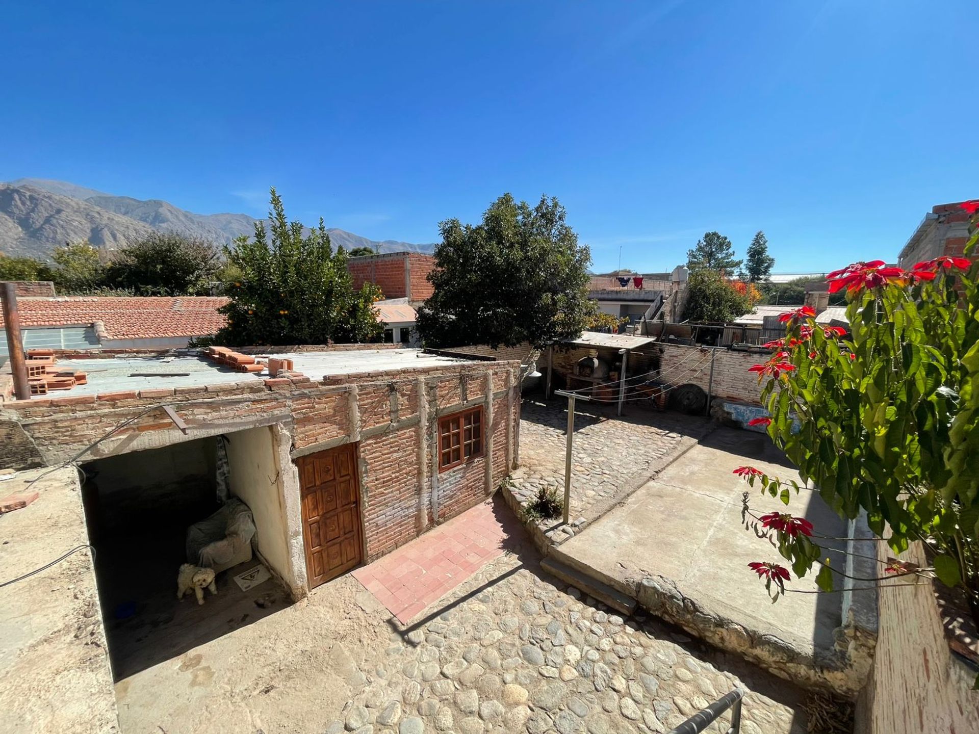 CASA EN VENTA CAFAYATE ZONA CENTRO 4 DORMITORIOS - foto 15